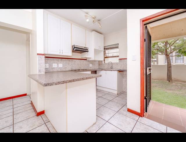2 BEDROOM APARTMENT FOR SALE IN PAULSHOF